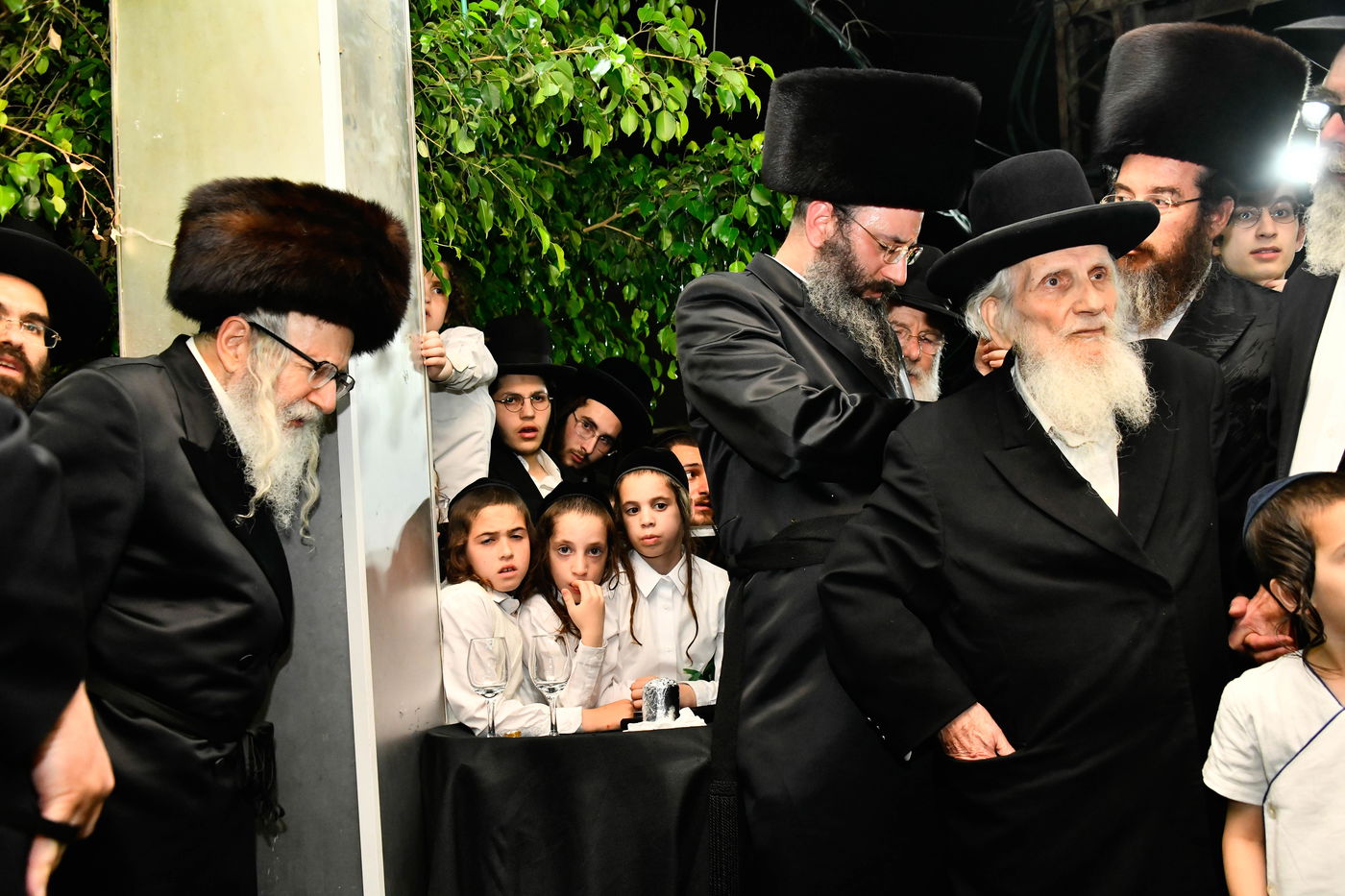 האדמו"ר מאמשינוב בחתונה בבני ברק