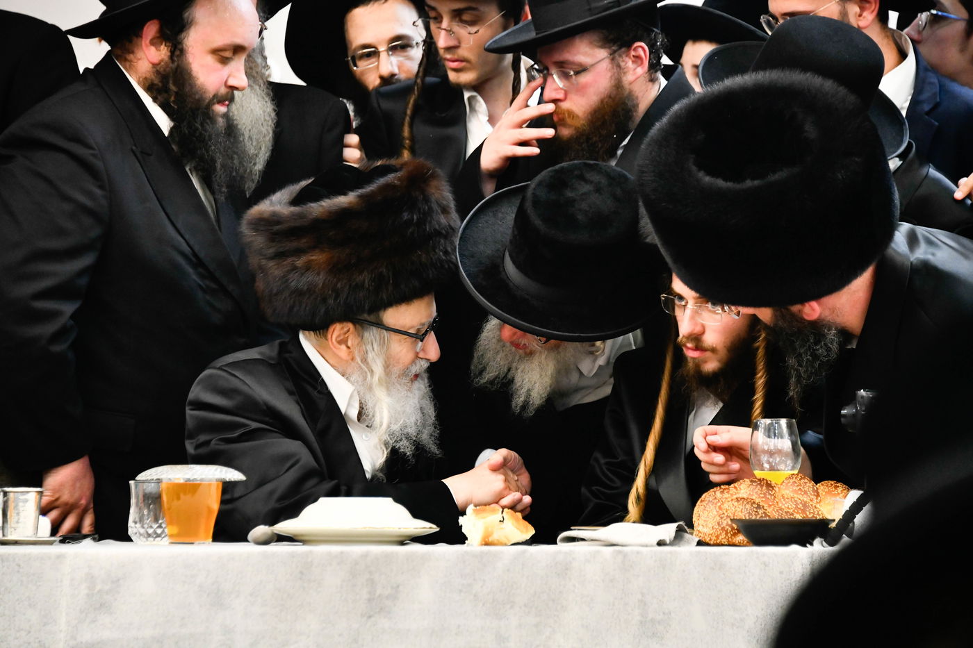 האדמו"ר מאמשינוב בחתונה בבני ברק