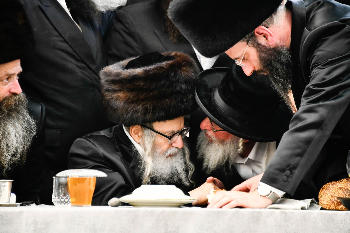 האדמו"ר מאמשינוב בחתונה בבני ברק