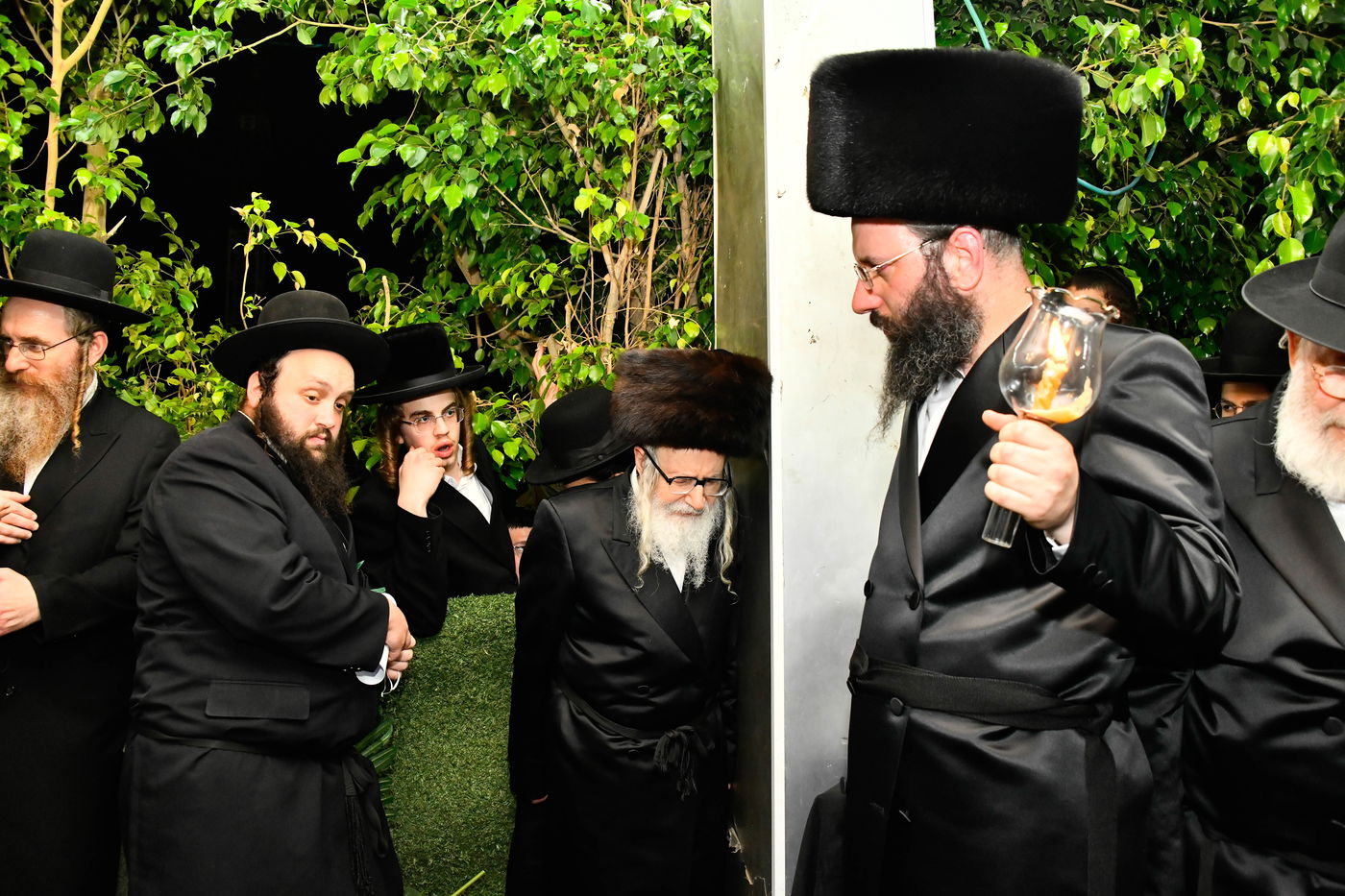 האדמו"ר מאמשינוב בחתונה בבני ברק