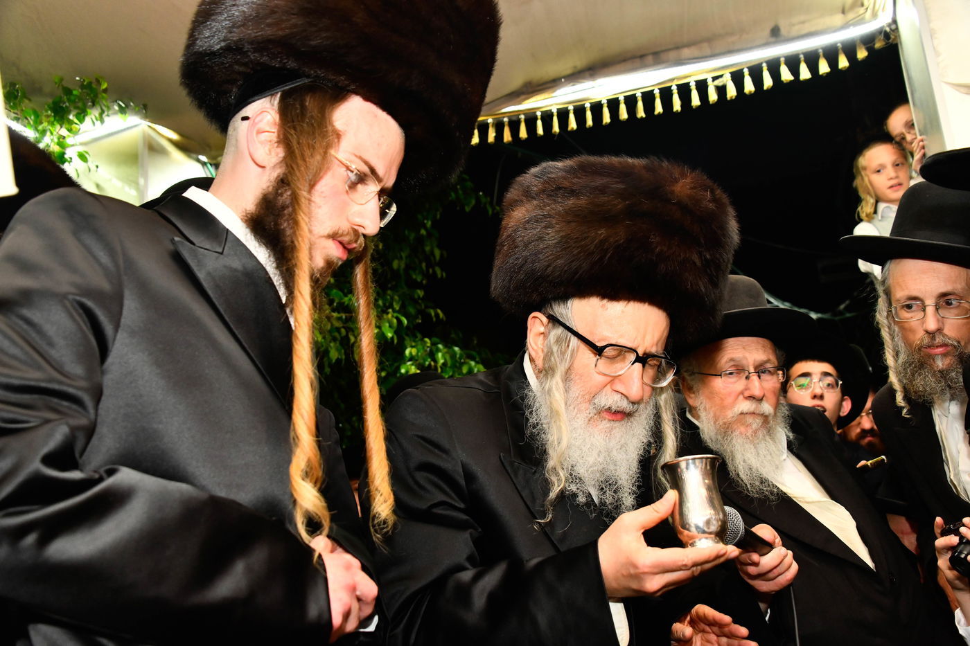 האדמו"ר מאמשינוב בחתונה בבני ברק