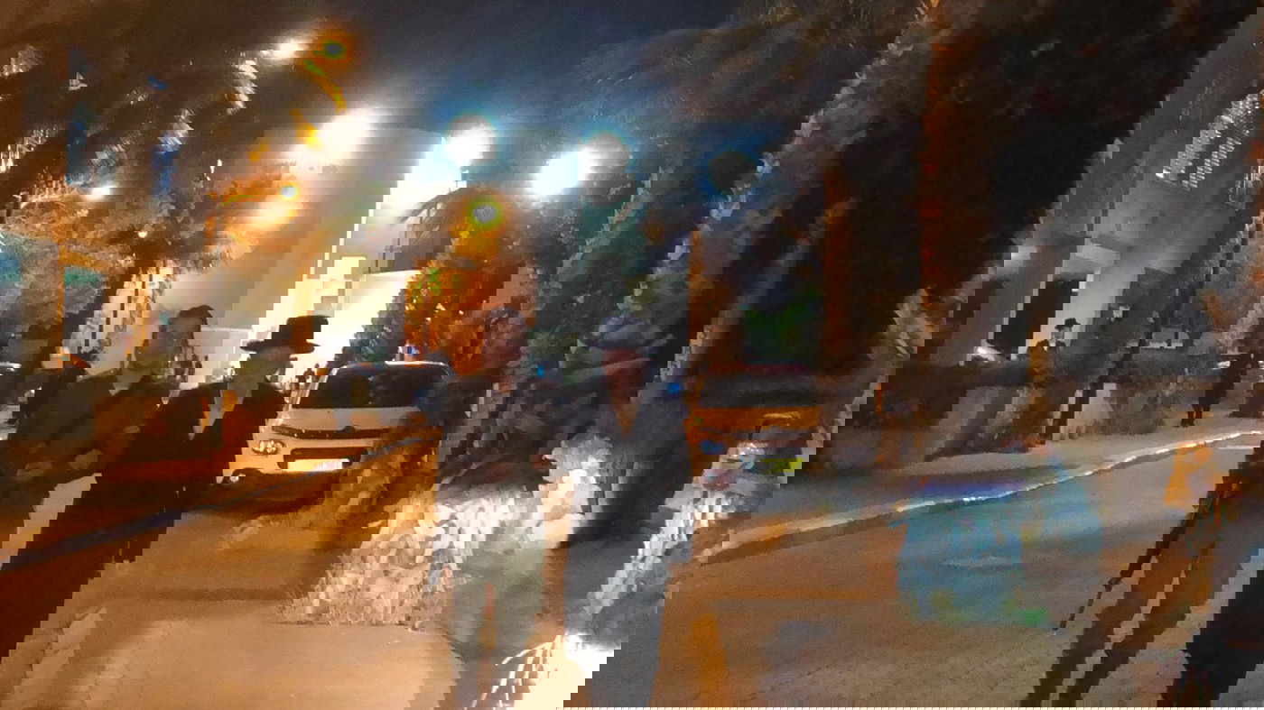 הרב יצחק אייזיק מאיר זלמנוביץ ז"ל, עם נכדו ישכר זלמנוביץ