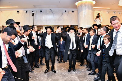 שמחת נישואי נכד הגאון רבי בצלאל פנחסי 