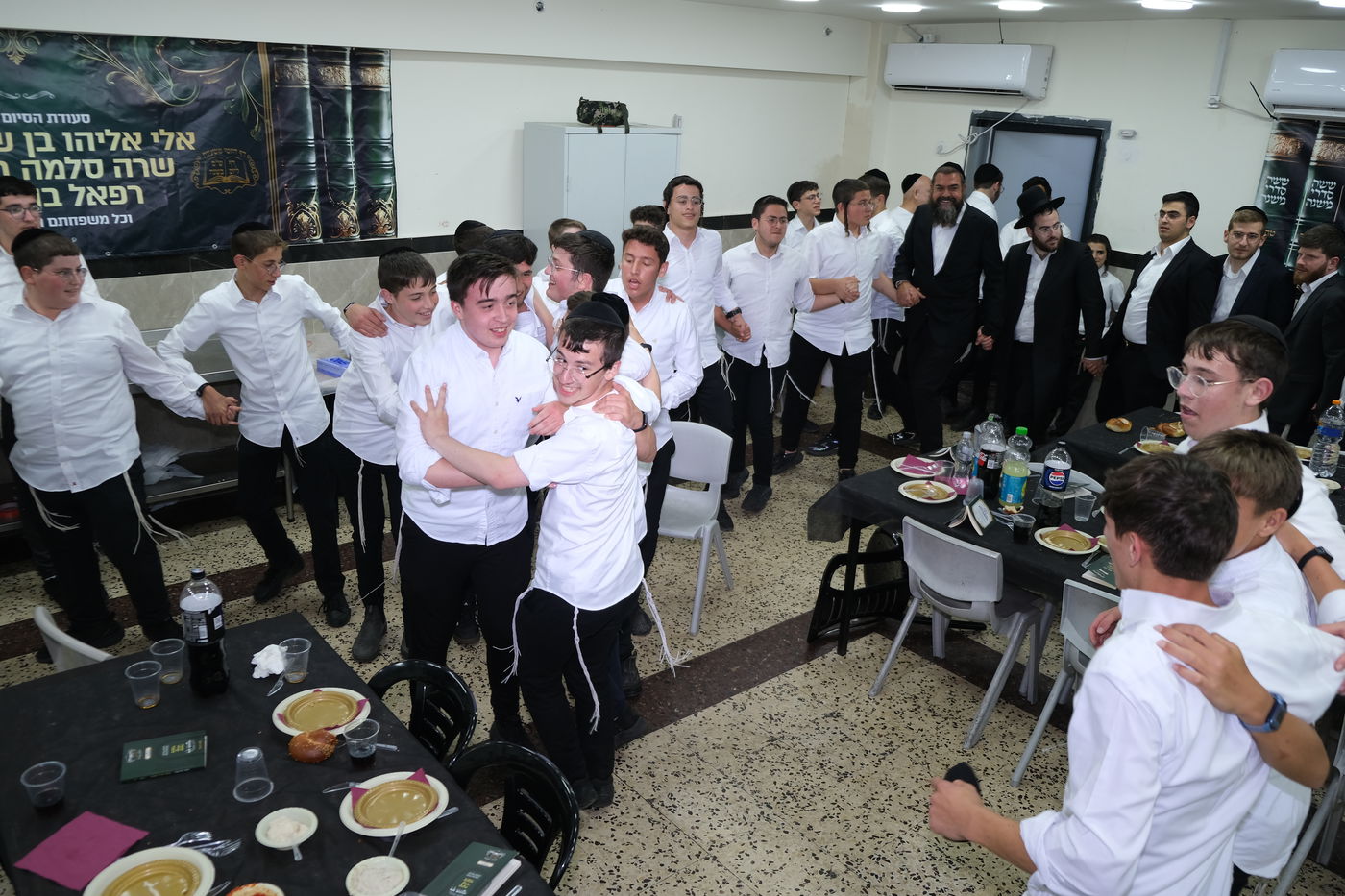 סיום סדר קדשים במסגרת לימוד "דף היומי משניות"