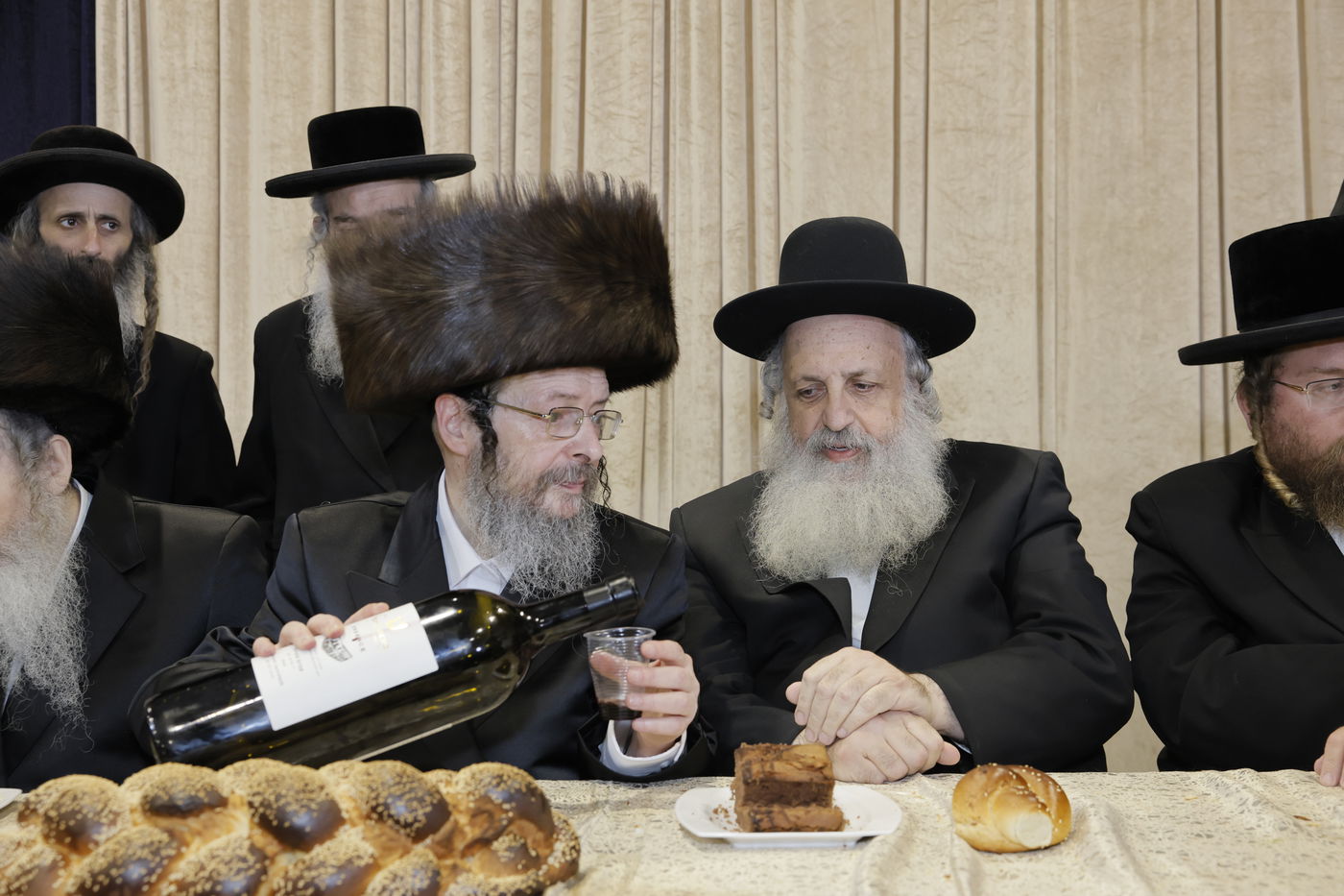 שמחת נישואי בן גאב"ד זוועהיל