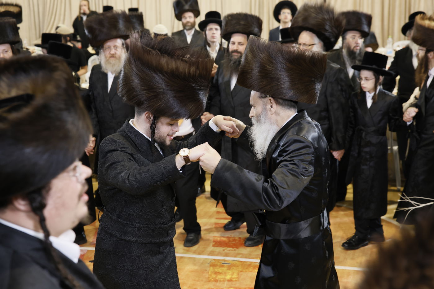 שמחת נישואי בן גאב"ד זוועהיל