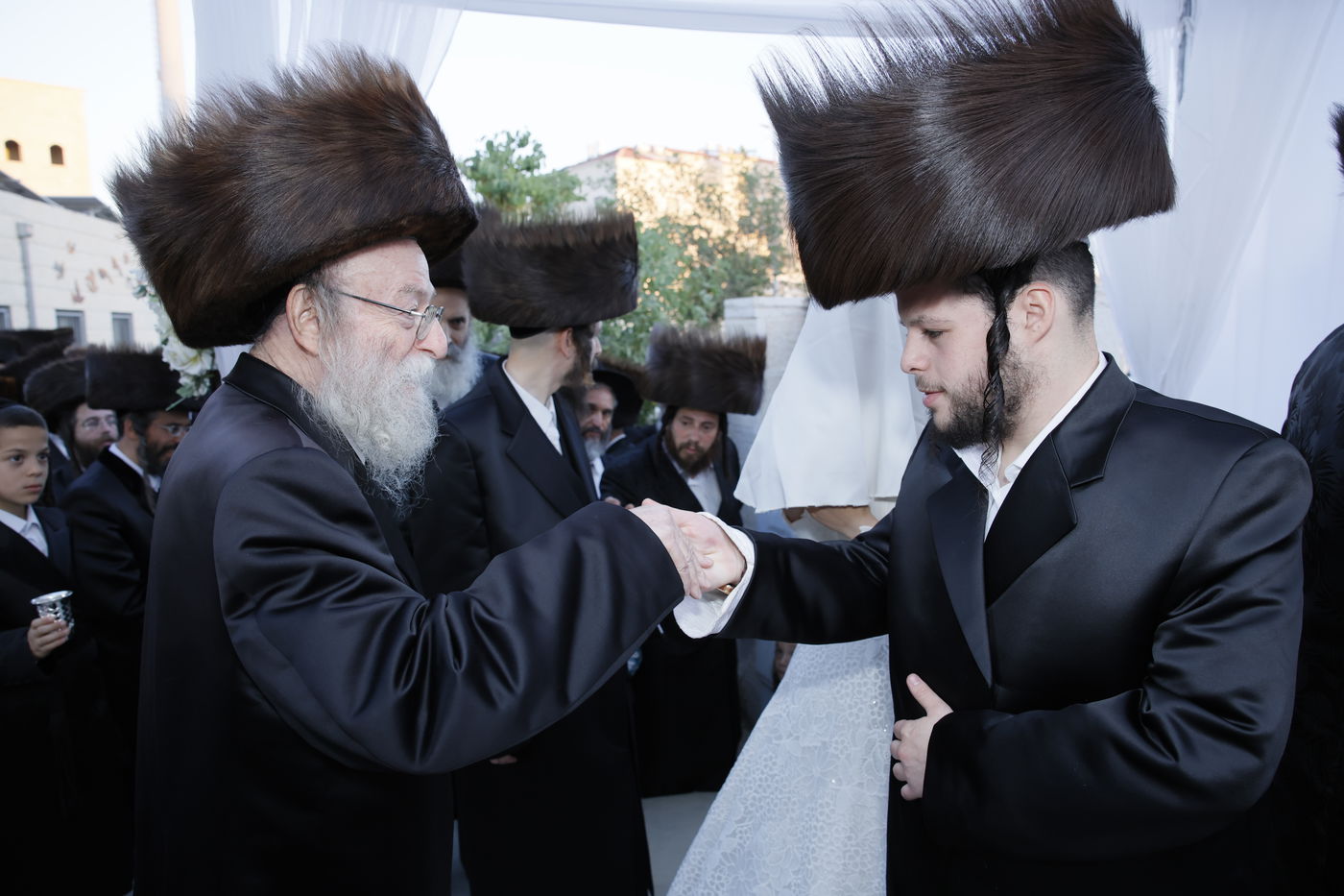 שמחת נישואי בן גאב"ד זוועהיל