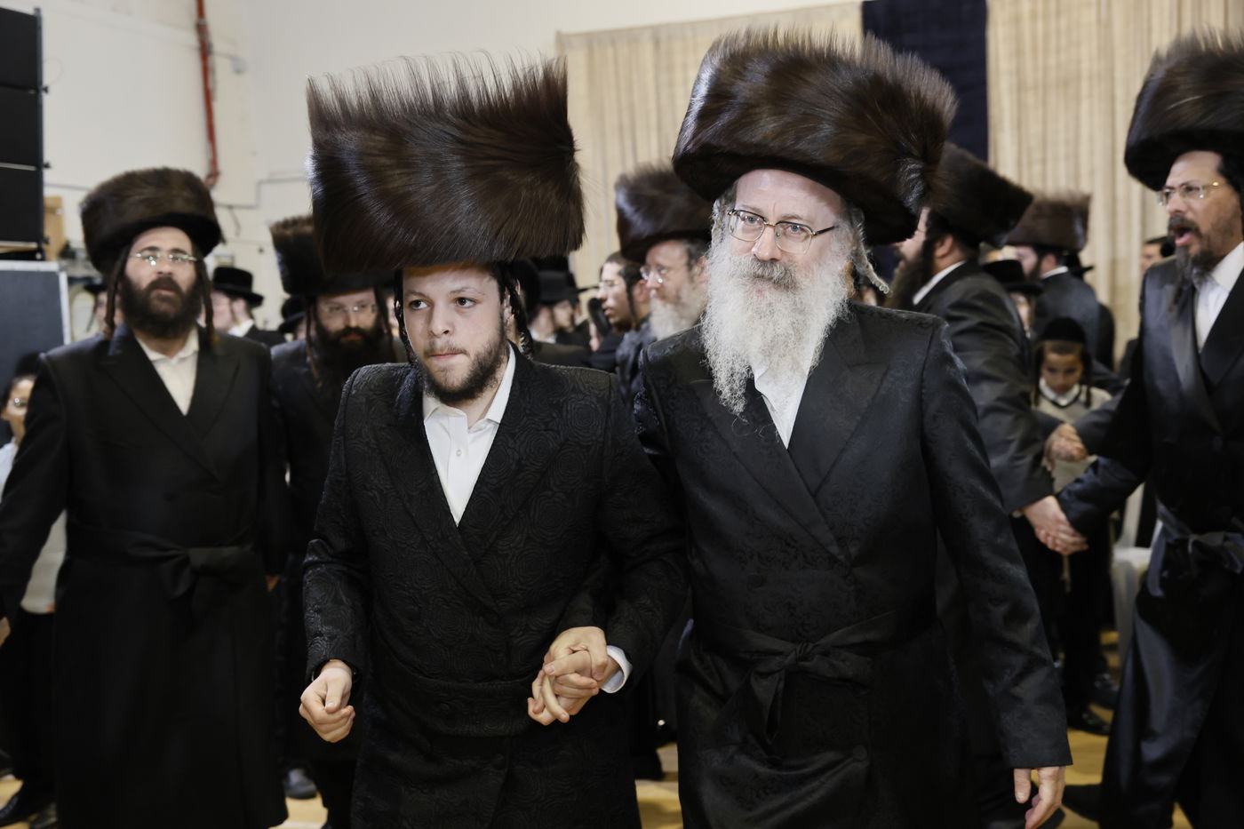 שמחת נישואי בן גאב"ד זוועהיל