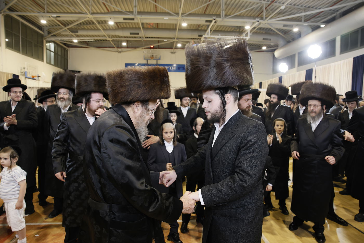 שמחת נישואי בן גאב"ד זוועהיל