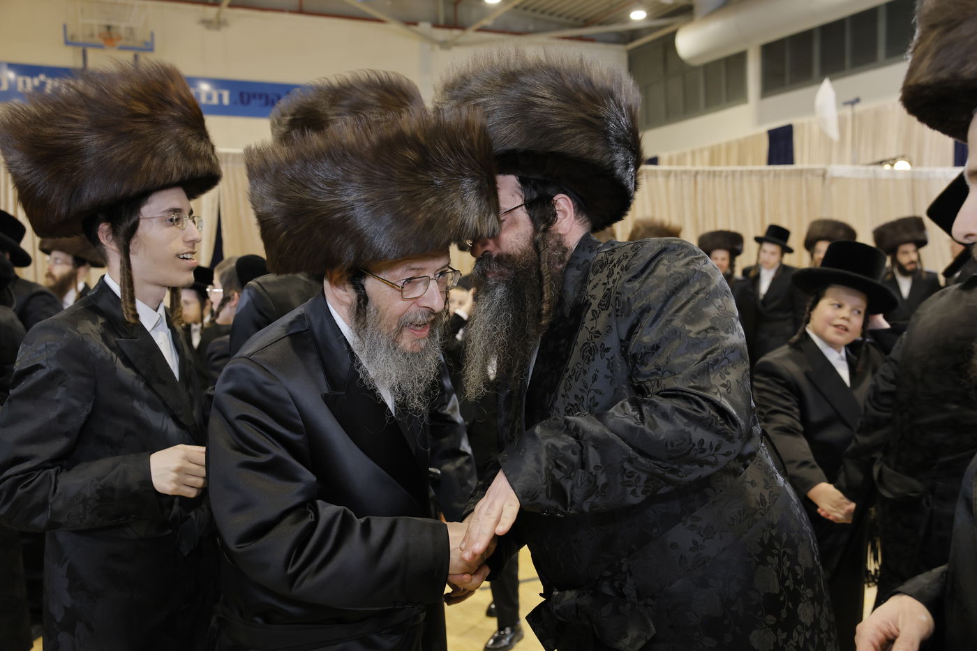 שמחת נישואי בן גאב"ד זוועהיל