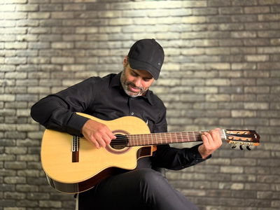 תומר מתנה בסינגל חדש: "תעוף גבוה"