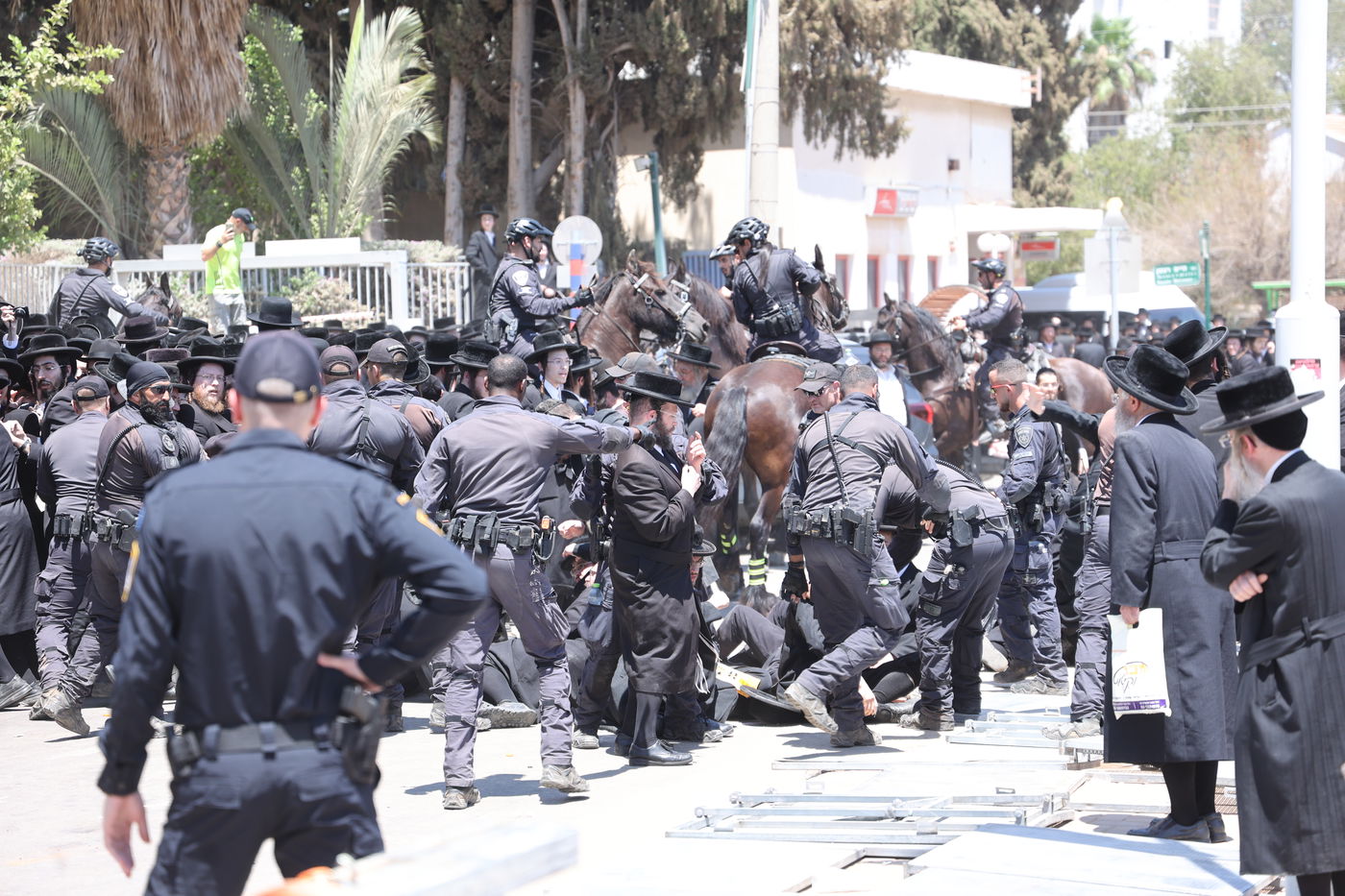 עצרת מחאה ביהוד