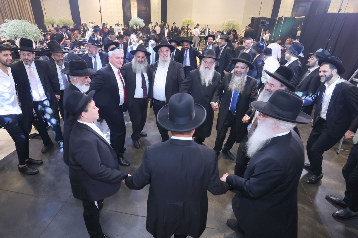 בר מצווה לבנו של אבי אמסלם 