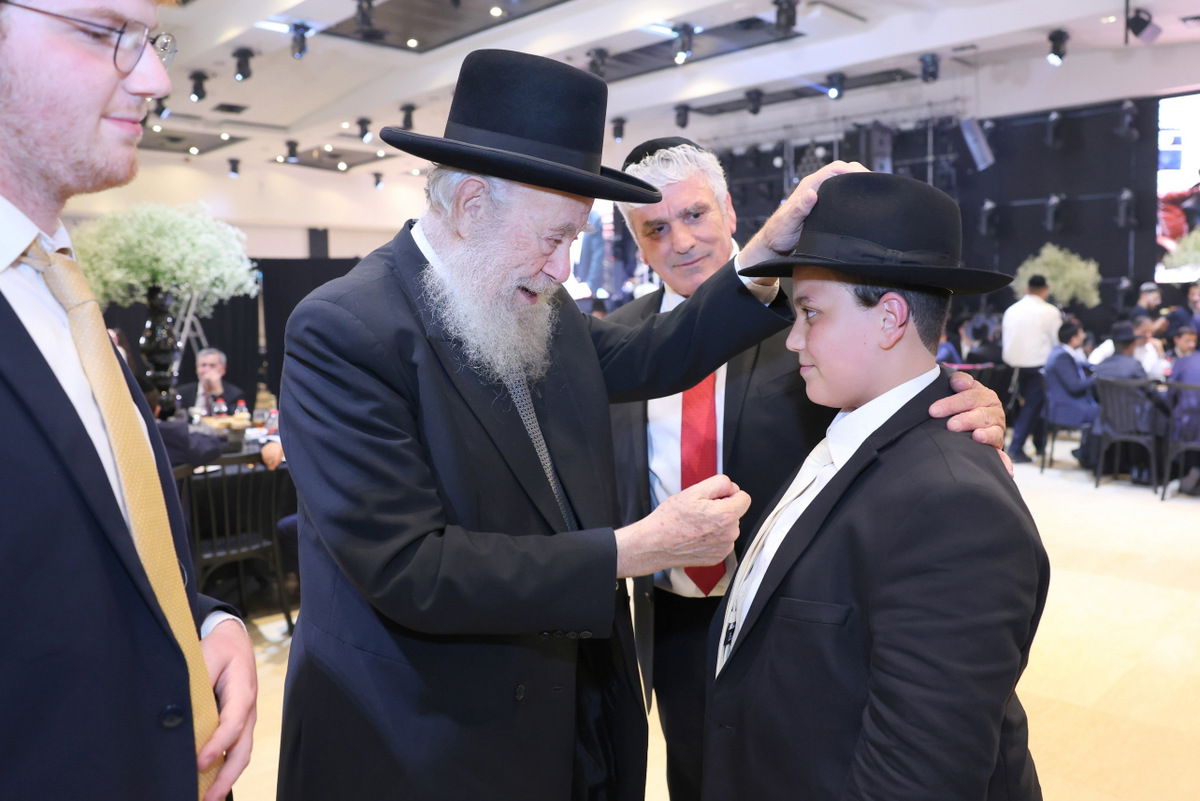 בר מצווה לבנו של אבי אמסלם 