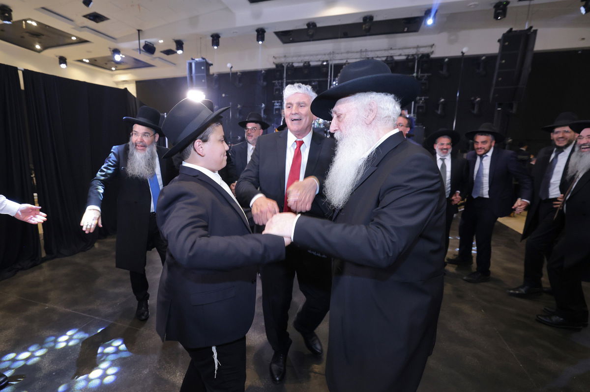 בר מצווה לבנו של אבי אמסלם 