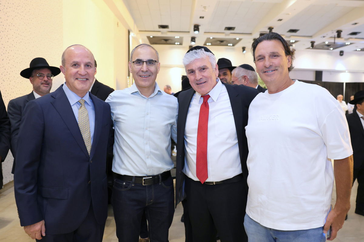 בר מצווה לבנו של אבי אמסלם 