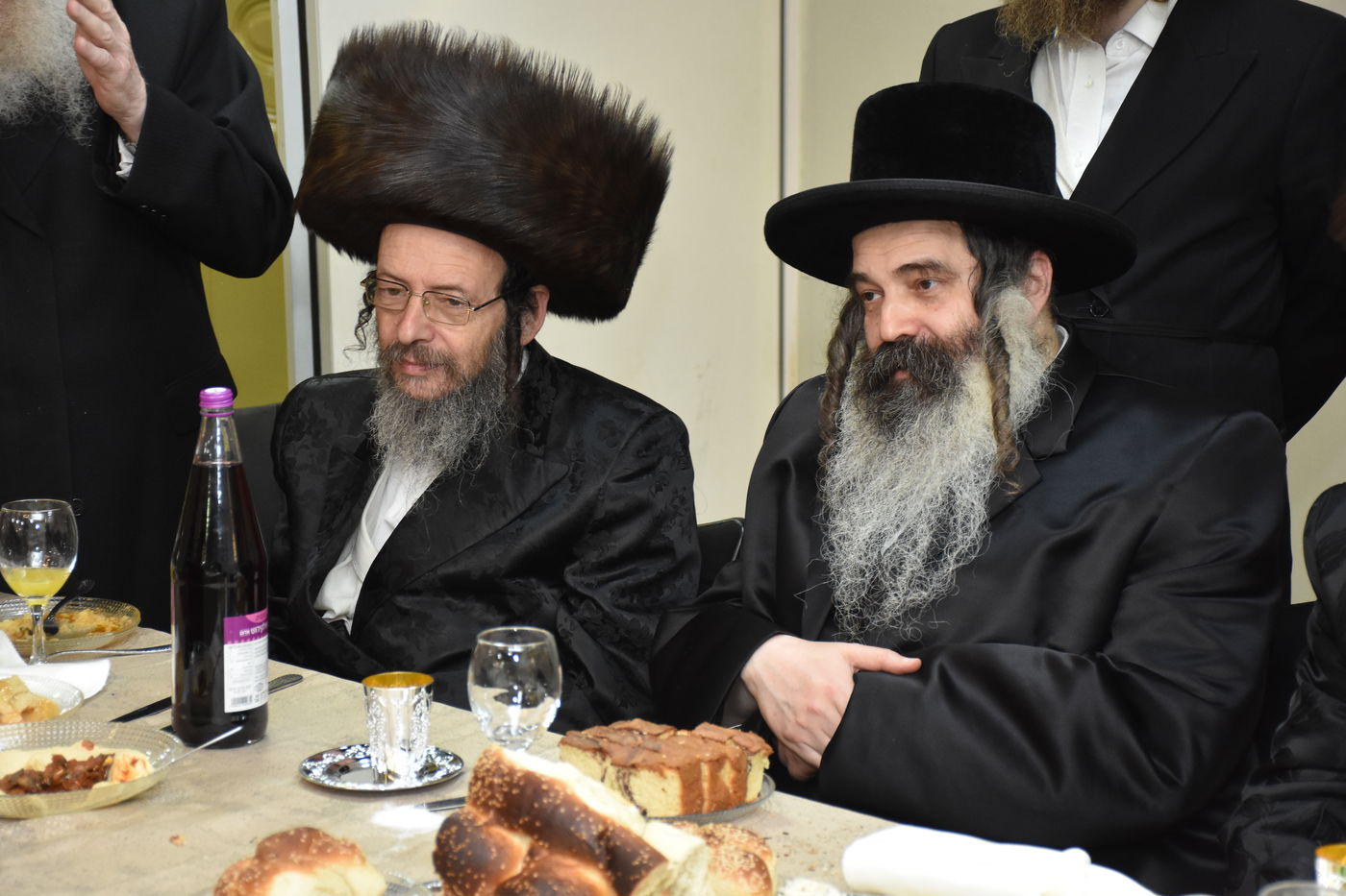 שמחת השבע ברכות לבן גאב"ד זוועהיל, ונכד הגה"צ רבי חיים צבי שפירא