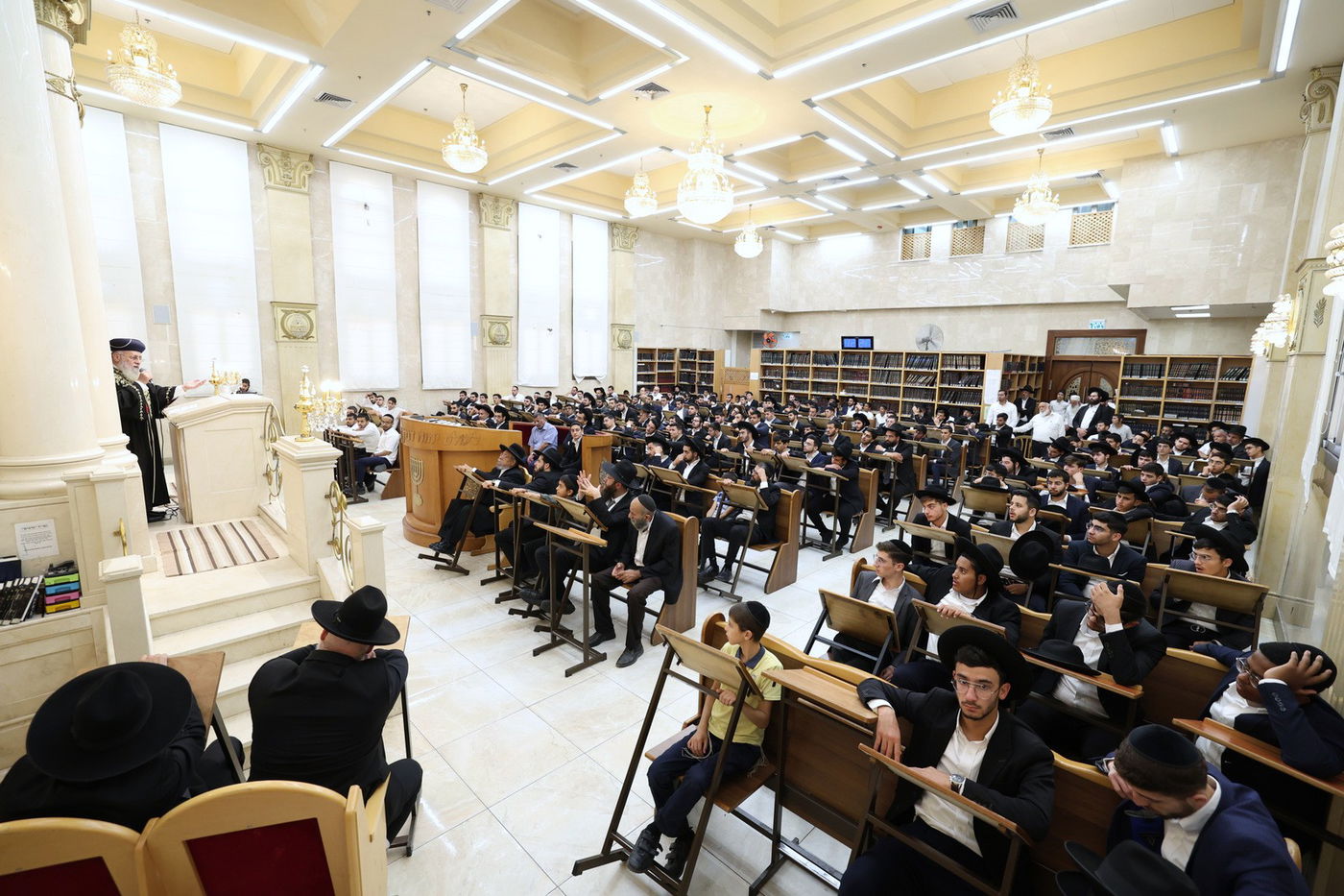הראשל"צ הגר"י יוסף בביקור בראש העין