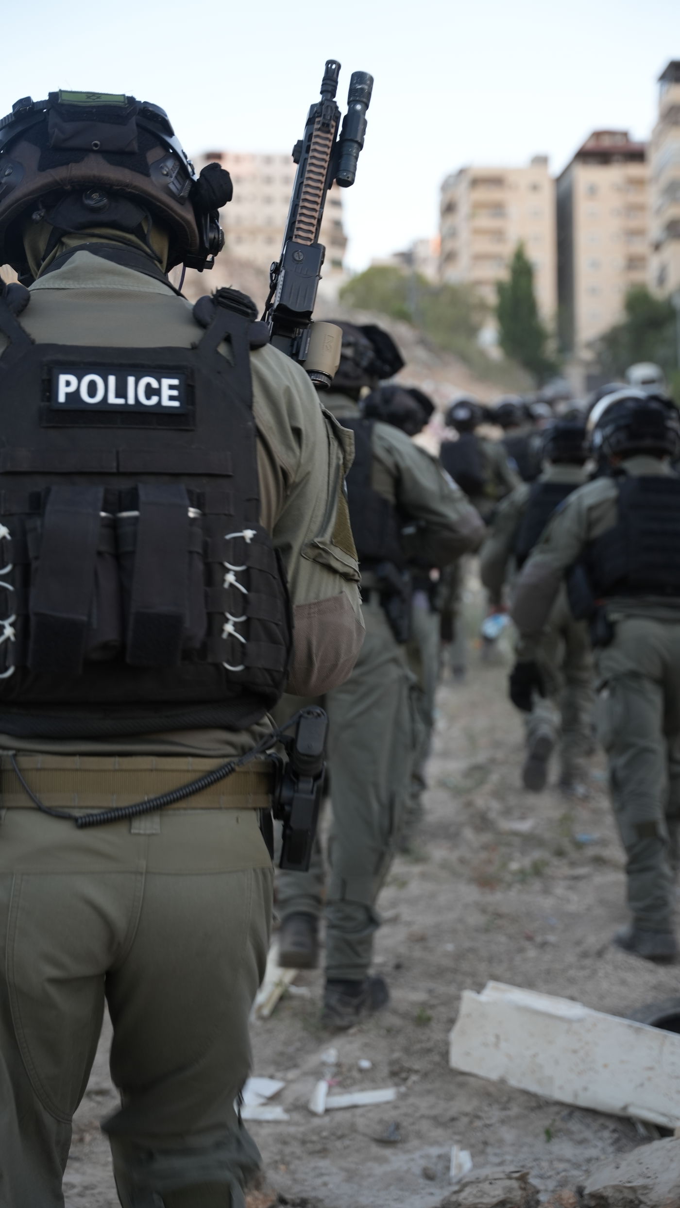 פעילות מסתערבים במחנה הפליטים