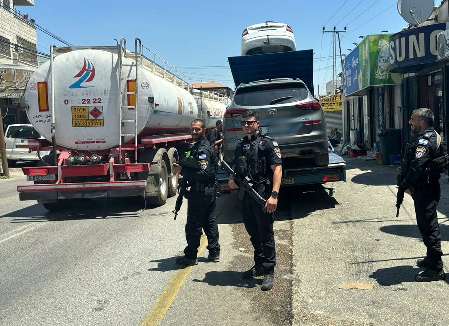 פשיטה משטרתית