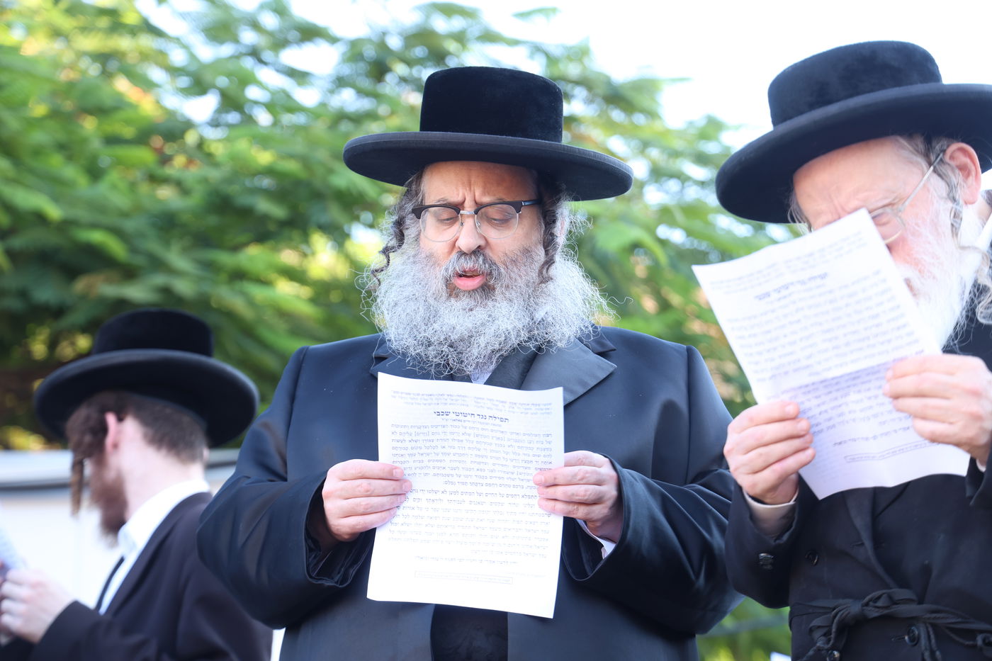 הרה"צ רבי חיים צבי מייזליש בעצרת מחאה ביהוד