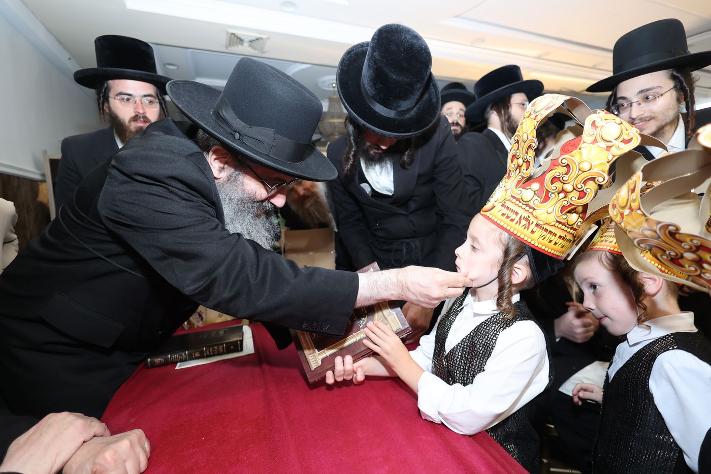 מסיבת חומש בת"ת 'זרע קודש'