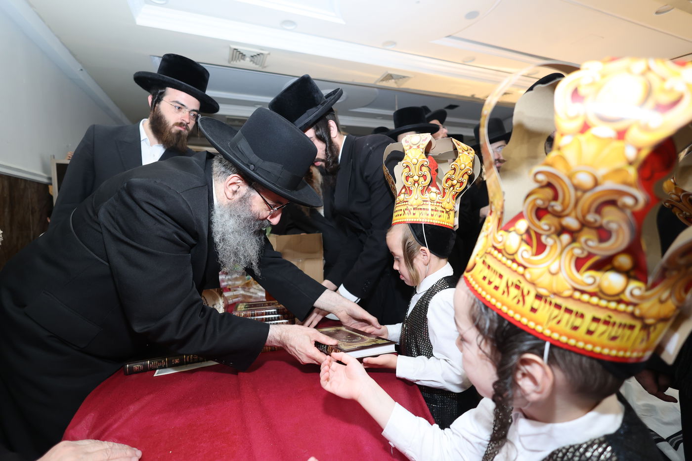 מסיבת חומש בת"ת 'זרע קודש'