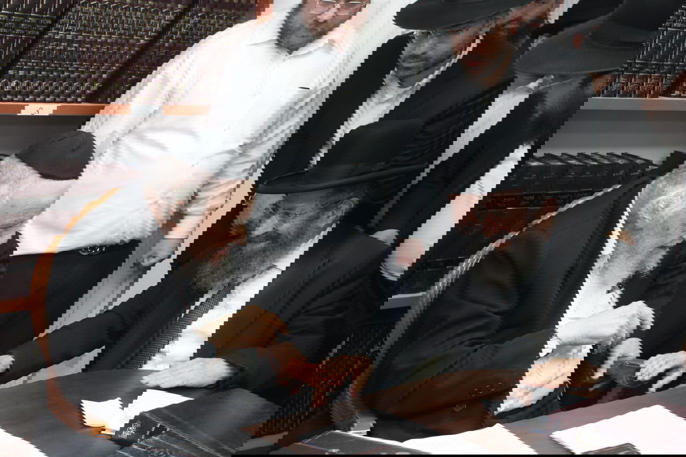 הגר"מ בן שמעון בביקור אצל הגרמ"ה הירש