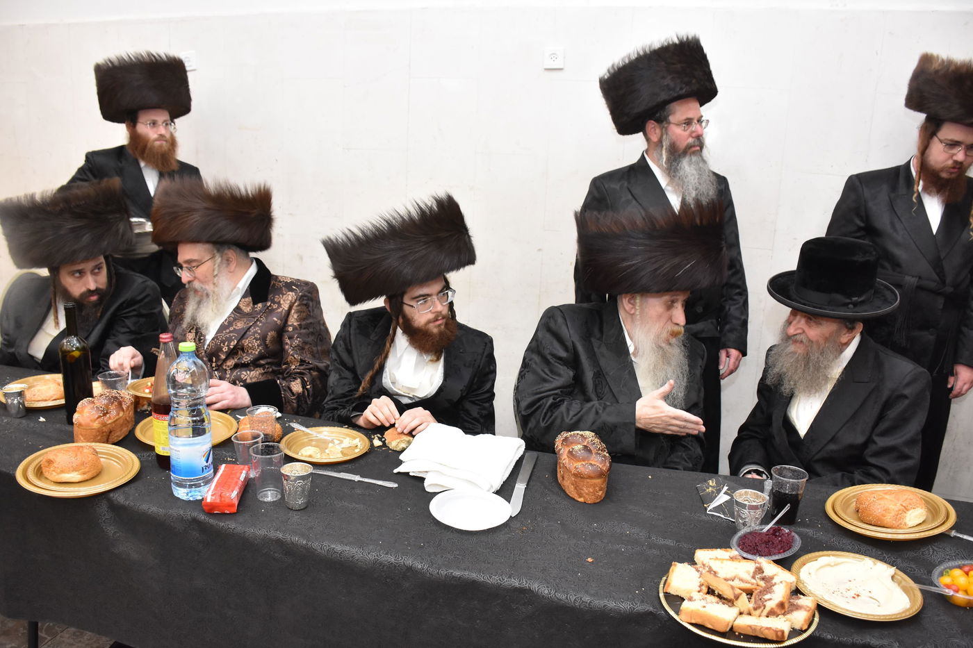 שמחת שבע הברכות בחצרות מאקאווא - טשארנוביל - קאסאן 