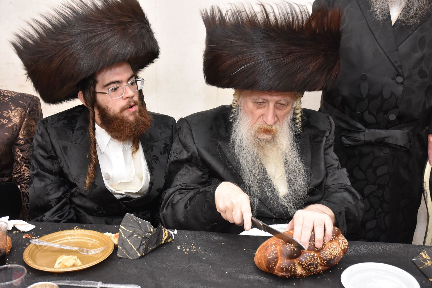 שמחת שבע הברכות בחצרות מאקאווא - טשארנוביל - קאסאן 