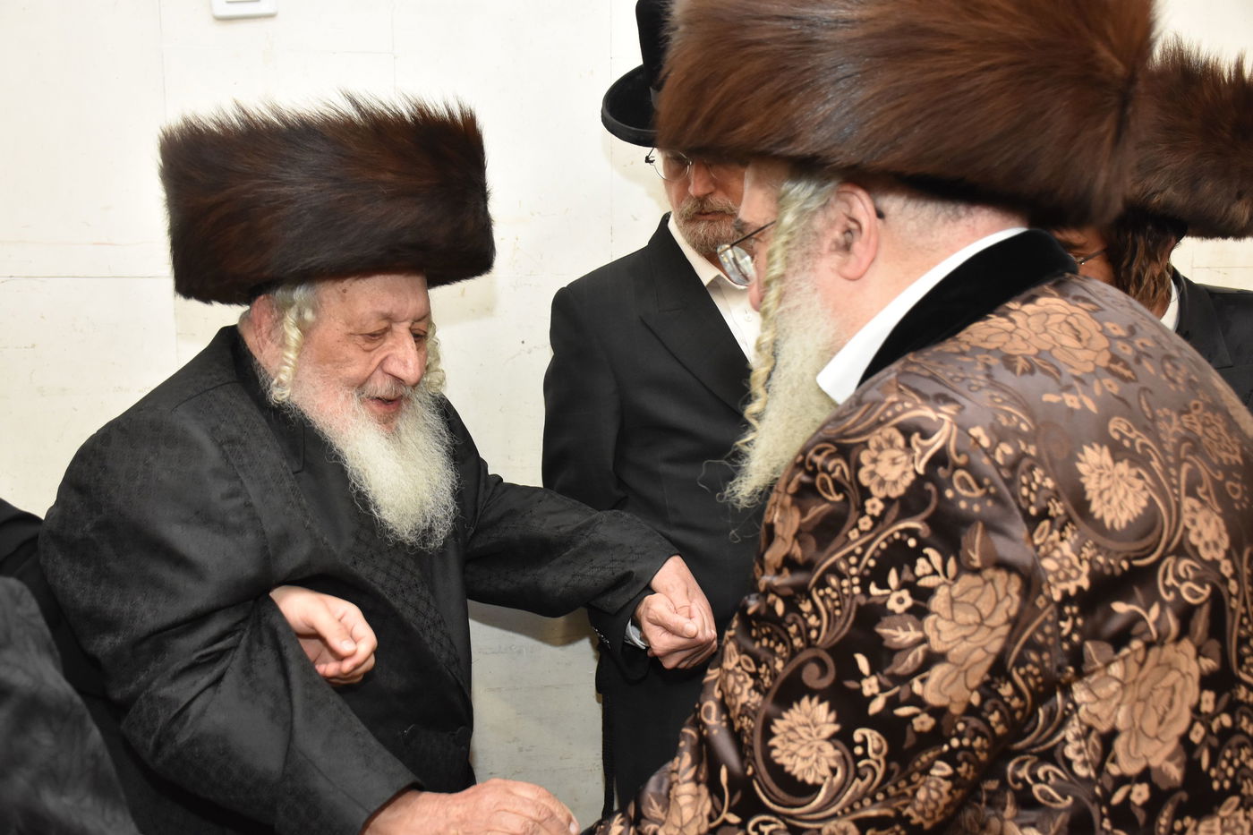 שמחת שבע הברכות בחצרות מאקאווא - טשארנוביל - קאסאן 