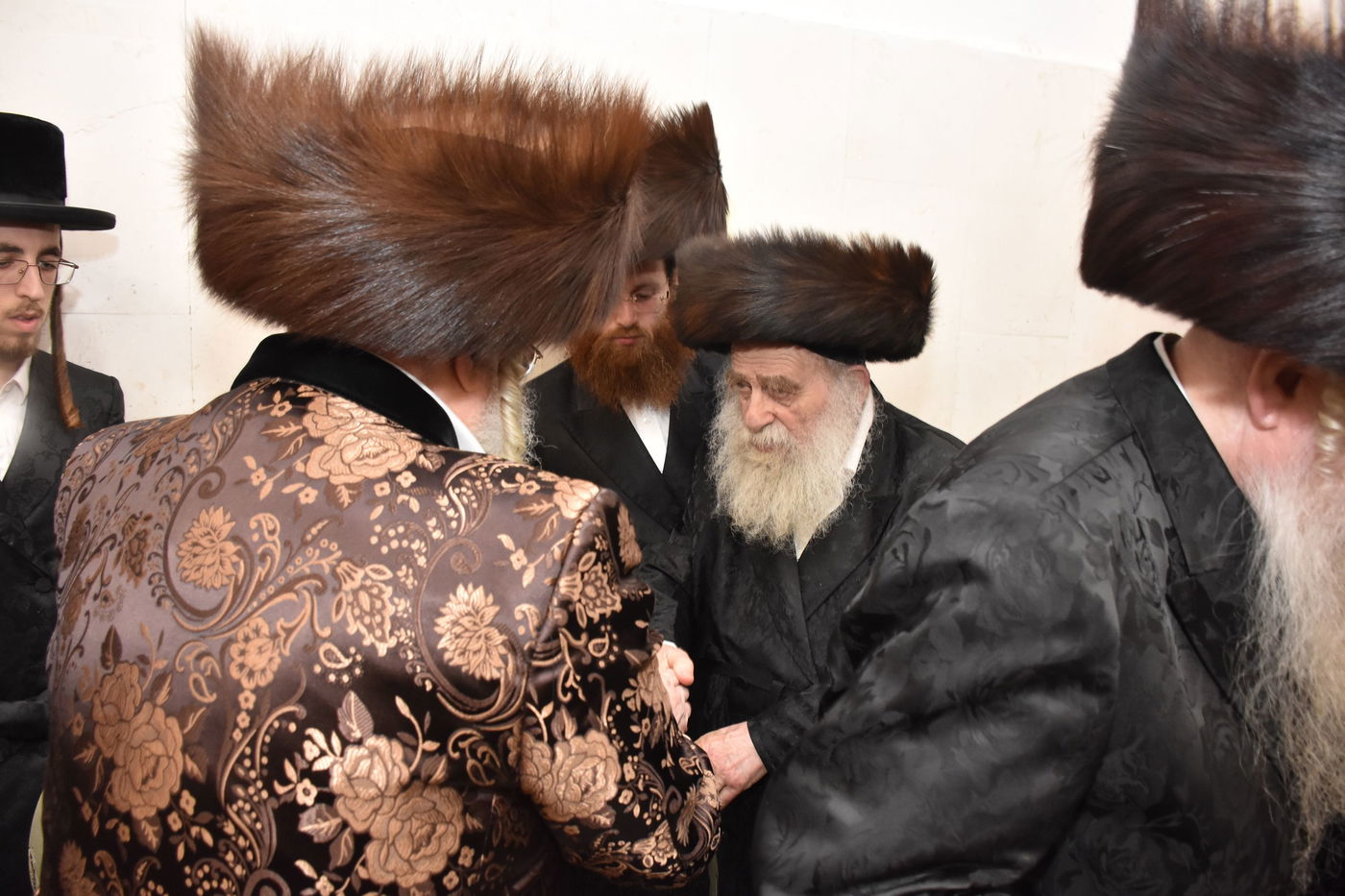 שמחת שבע הברכות בחצרות מאקאווא - טשארנוביל - קאסאן 