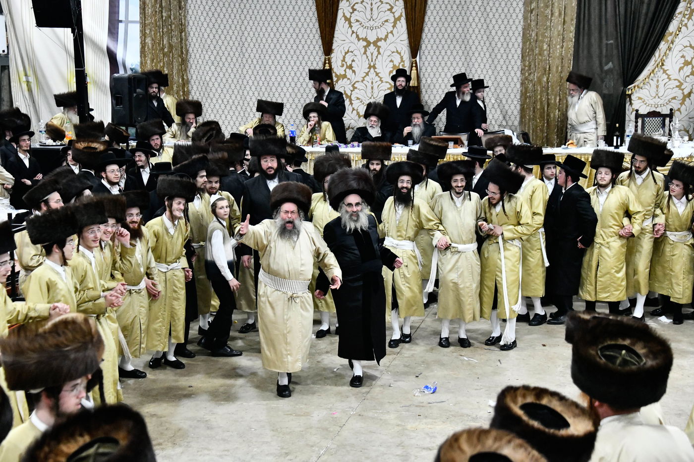 שמחת בית תולדות אברהם יצחק - ספינקא מונסי - זידטשוב ב"ב