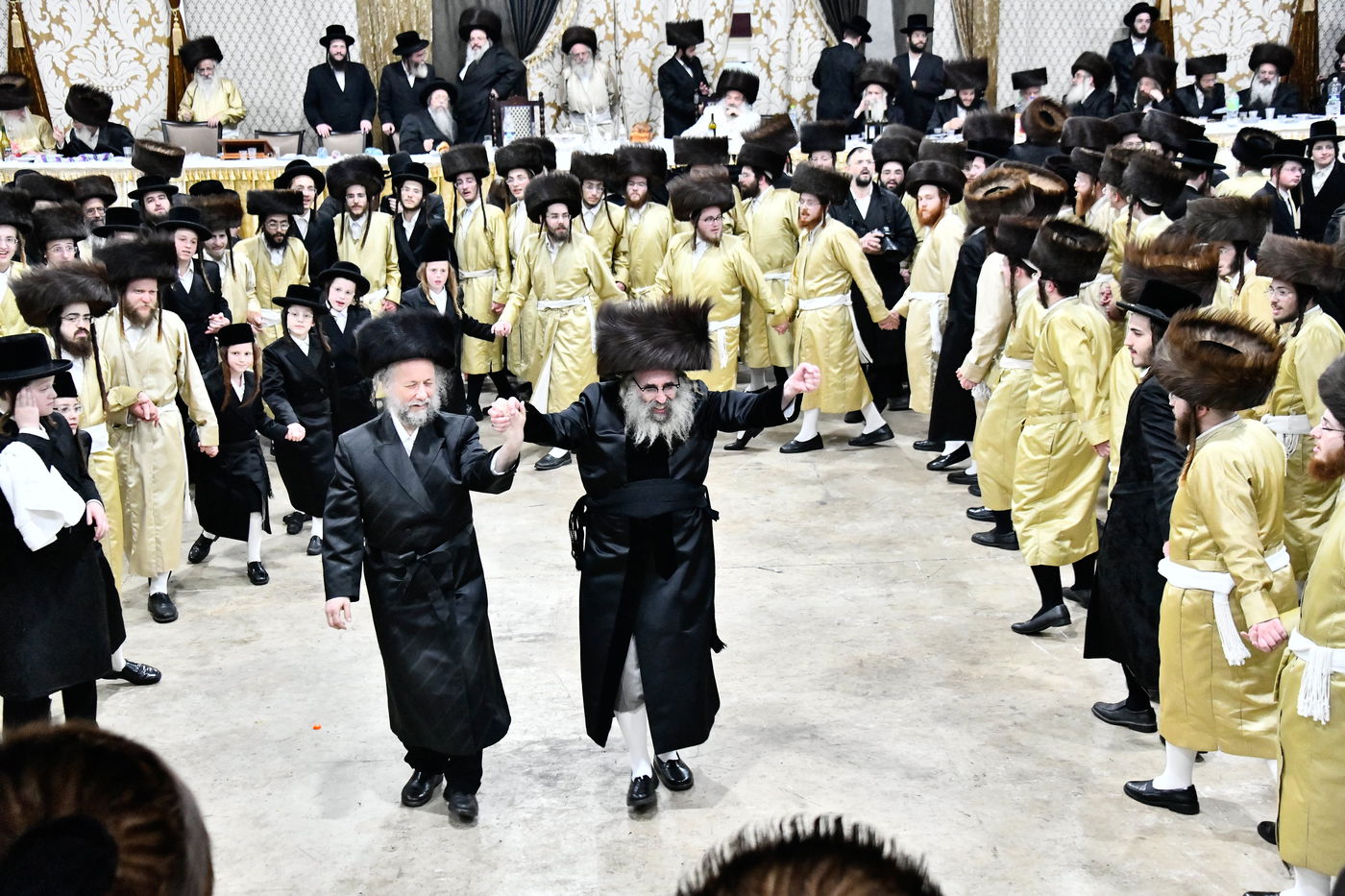 שמחת בית תולדות אברהם יצחק - ספינקא מונסי - זידטשוב ב"ב