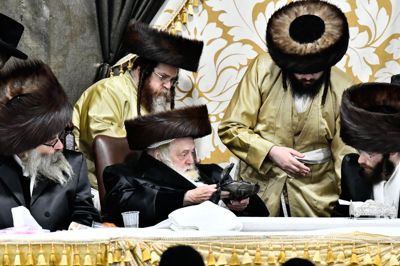 שמחת בית תולדות אברהם יצחק - ספינקא מונסי - זידטשוב ב"ב