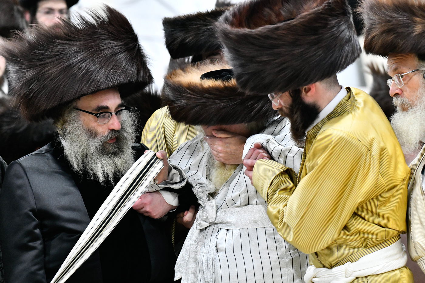 שמחת בית תולדות אברהם יצחק - ספינקא מונסי - זידטשוב ב"ב