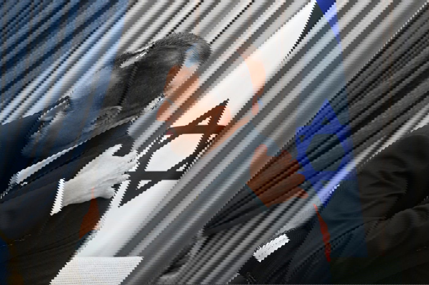 אלי שרעבי עם הנשיא הרצוג