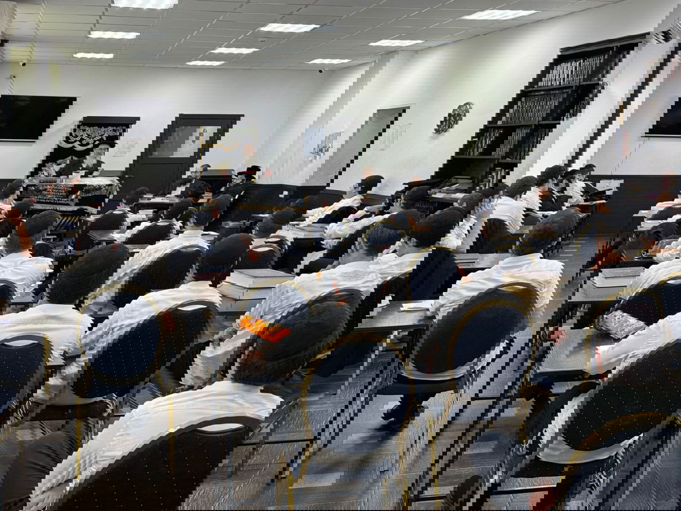 הגר"א עקשטיין בשיעור בדנייפר