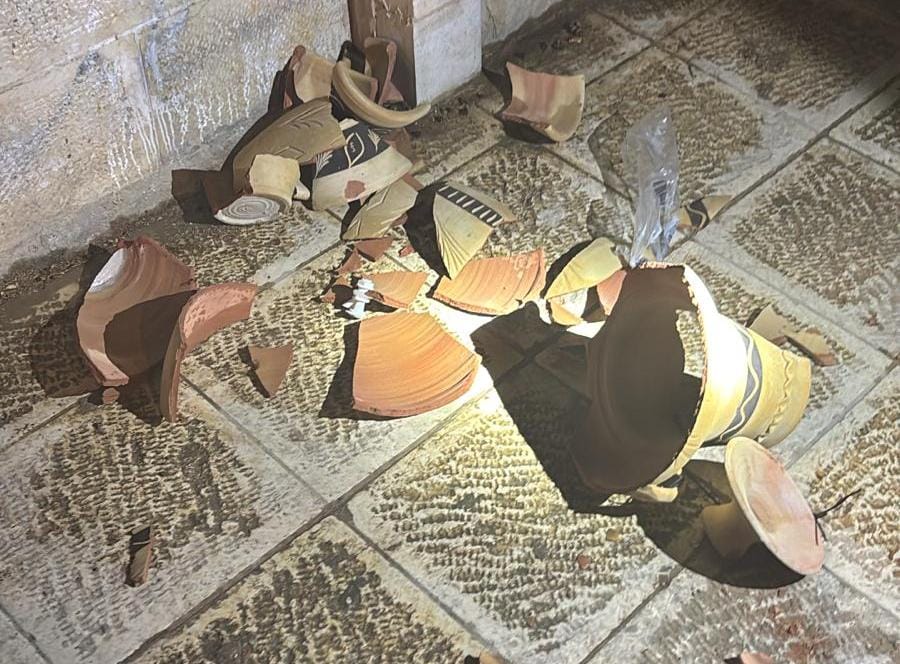 קברים הושחתו