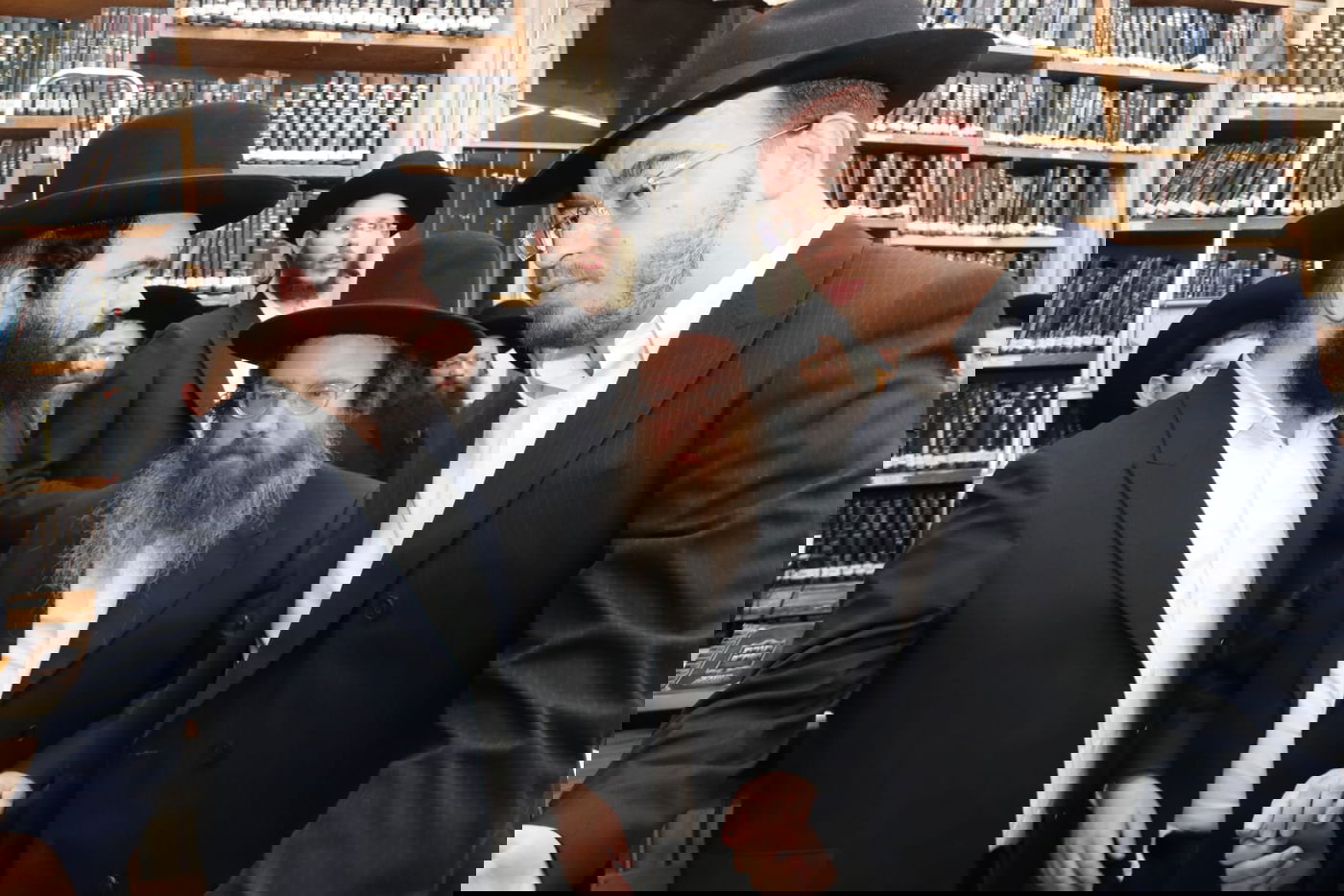 עצרת מחאה בכולל חזון איש בבני ברק