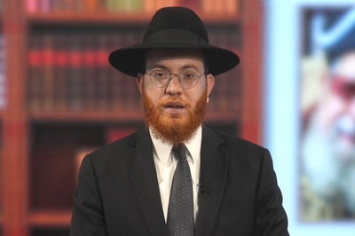 סכנות בין המצרים: מדוע לא הסכים מרן לנכדיו לרכב על אופניים? • צפו