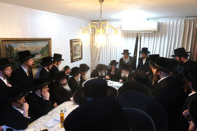 שמחת הווארט לנכדת האדמו''ר מנדבורנה ירושלים, עם בן הגה''צ המשפיע רבי נחמן בידרמן