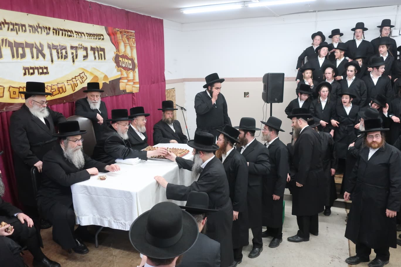 האדמו"ר מסקווירא מב"פ, בביקור במחנה סקווירא בקאנטרי