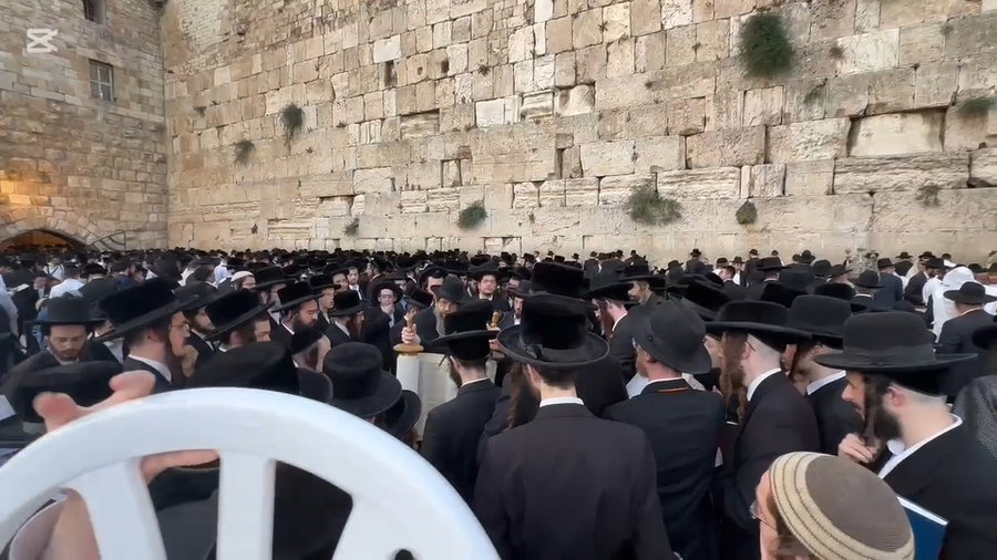 שבעה עשר בתמוז תשפ"ה בכותל המערבי