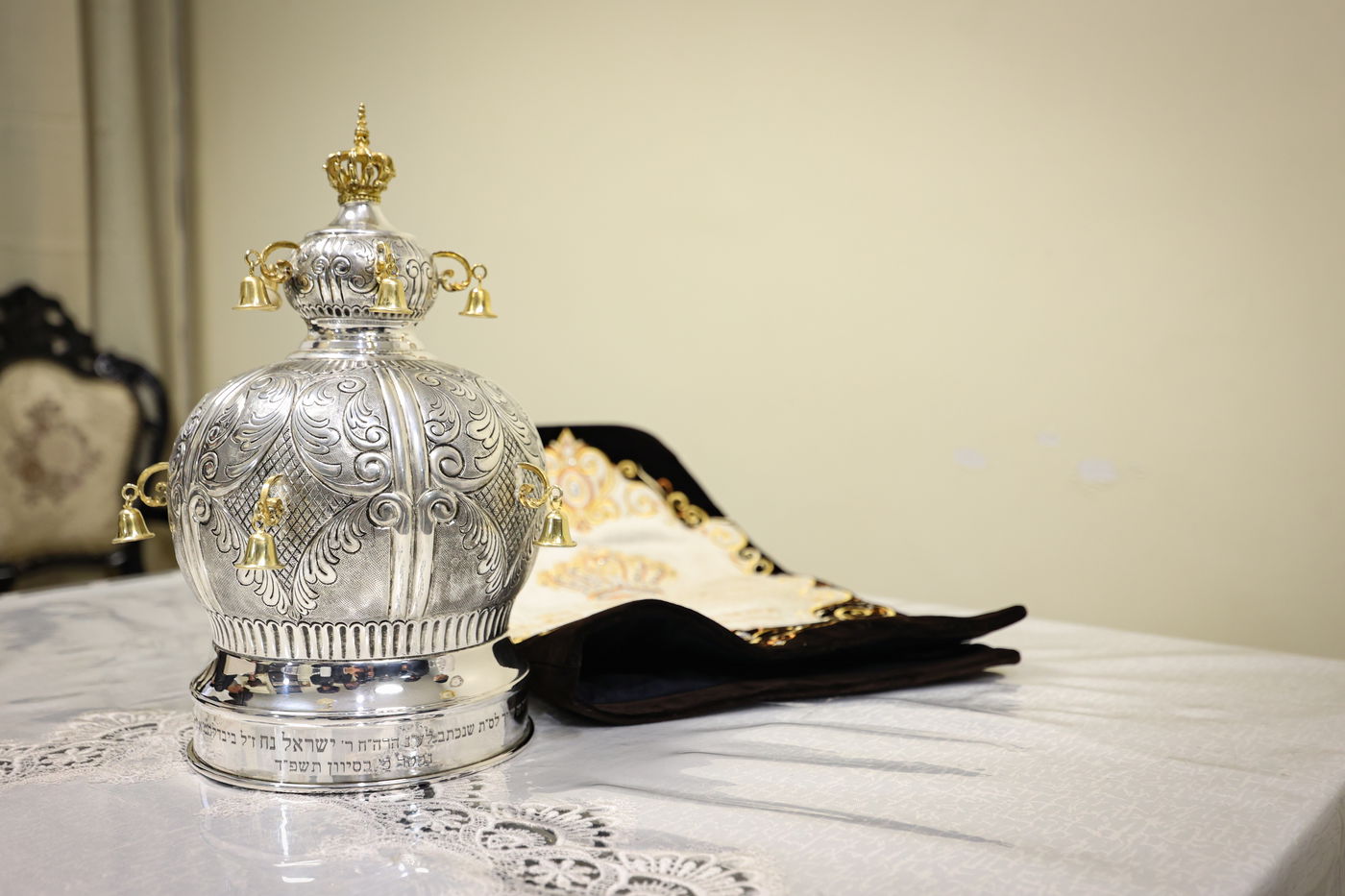 הכנסת ספר תורה לע"נ הר"ר ישראל נח ויזל ז"ל