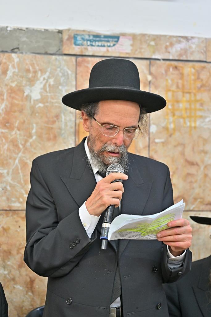 מעמד הכסת ספר תורה להיכל ישיבת הגרי"ש לצעירים