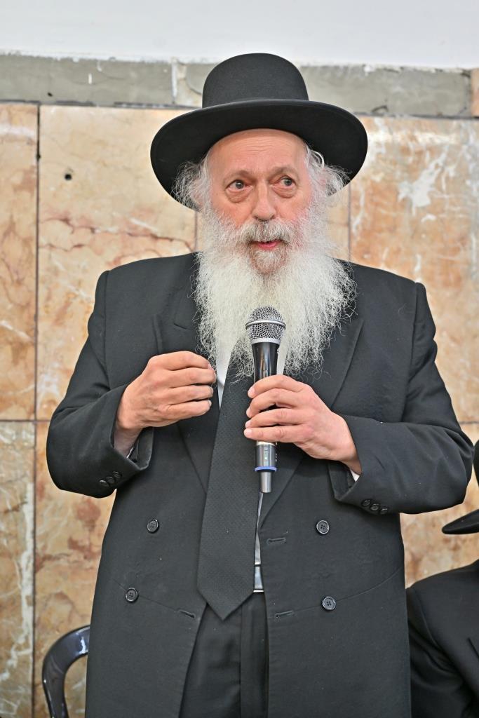 מעמד הכסת ספר תורה להיכל ישיבת הגרי"ש לצעירים