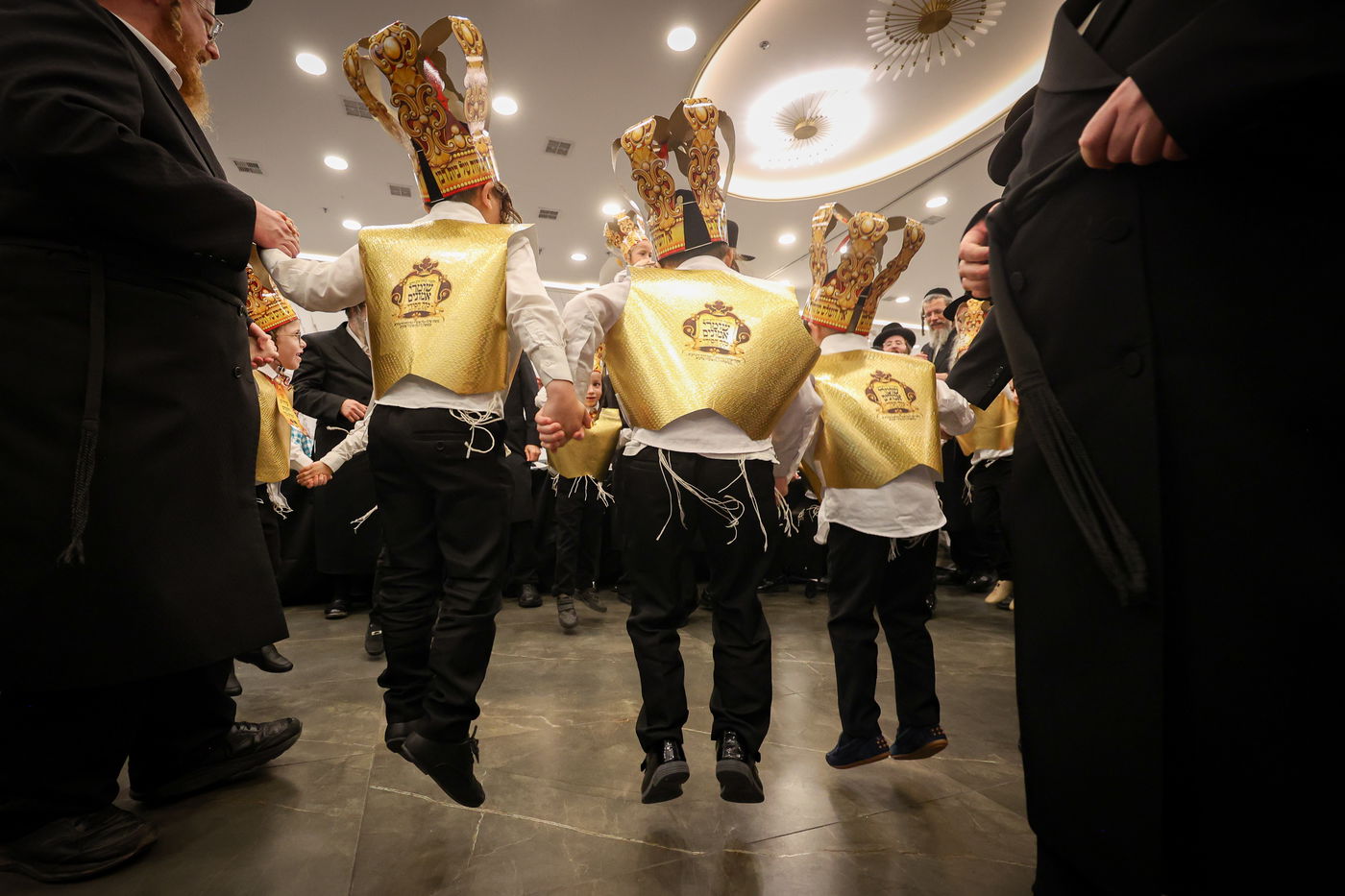 מסיבת חומש בתלמוד תורה 'שומרי אמונים'