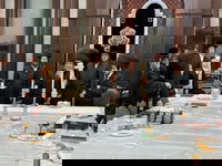 האדמו"ר מסקולען, שב"ק אצל דודו האדמו"ר מסקולען לייקווד