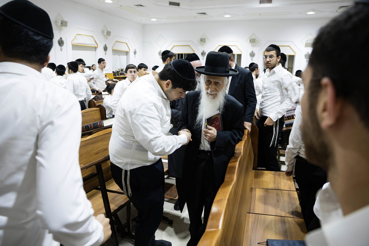 הגאון הרב יהודה כהן בישיבה